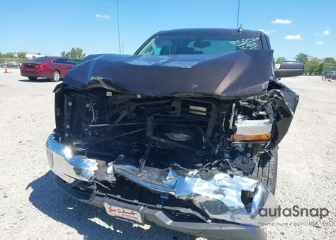 2018 Chevrolet Silverado 1500 1Lt from USA, damaged, VIN 1GCVKREC9JZ297418